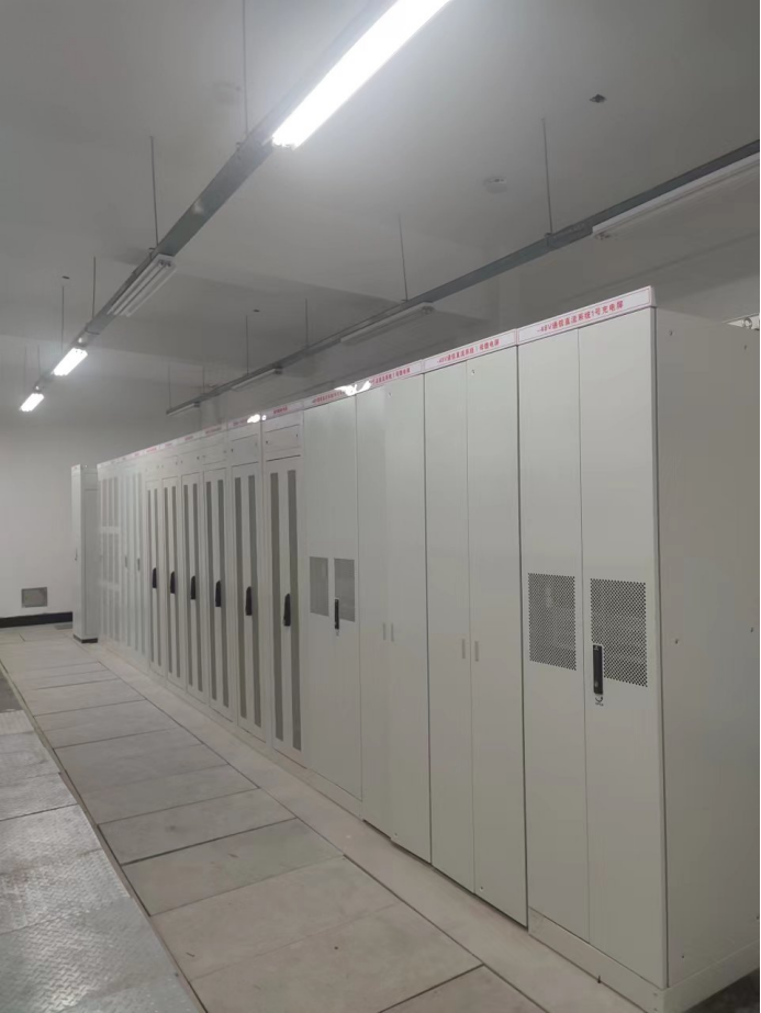 四川瑞康參建的全球最大、海拔最高的 水光互補電站正式投産 四川瑞康參建的全球最大、海拔最高的 水光互補電站正式投産